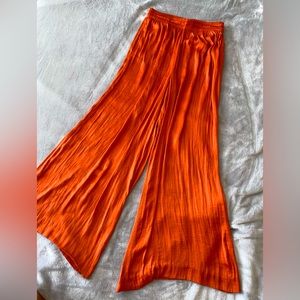 Silky loose Zara pants